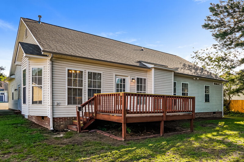 1,835/Mo, 7137 Spanglers Spring Way Raleigh, NC 27610 Rear View