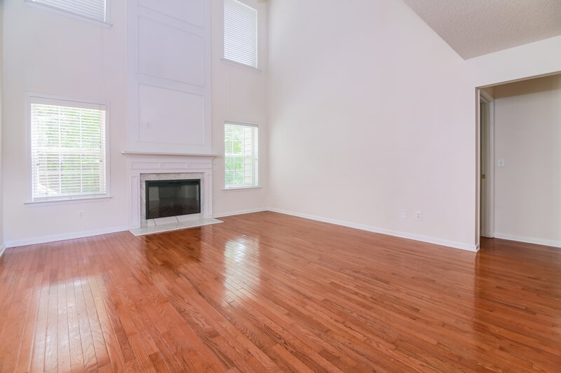 2,060/Mo, 3808 Toyon Dr Raleigh, NC 27616 Living Room View