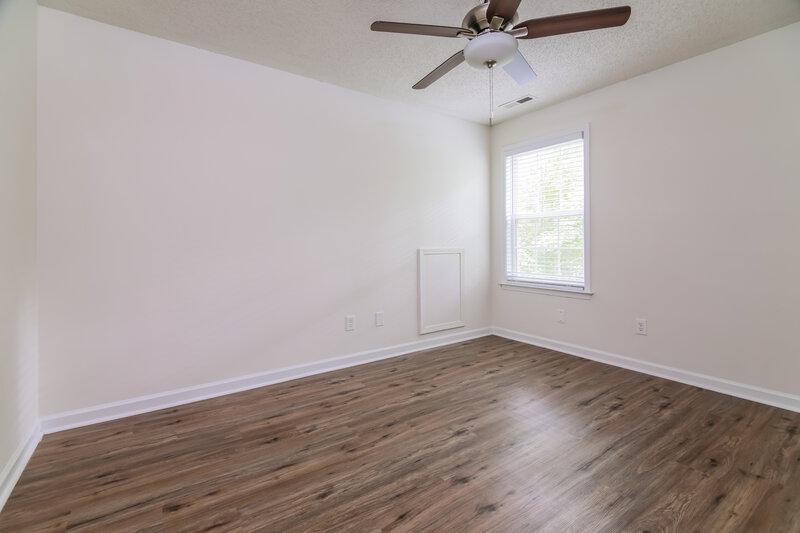 2,060/Mo, 3808 Toyon Dr Raleigh, NC 27616 Bedroom View 2