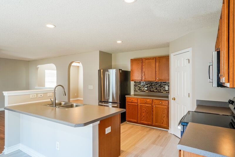 1,840/Mo, 3012 Van Dorn Rd Knightdale, NC 27545 Kitchen View