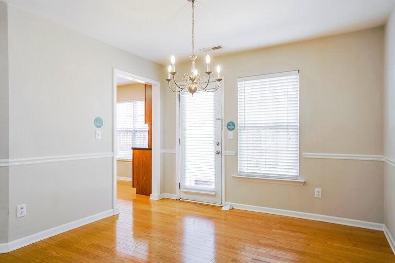 1,835/Mo, 840 Red Oak Tree Dr Fuquay Varina, NC 27526 Dining Room View