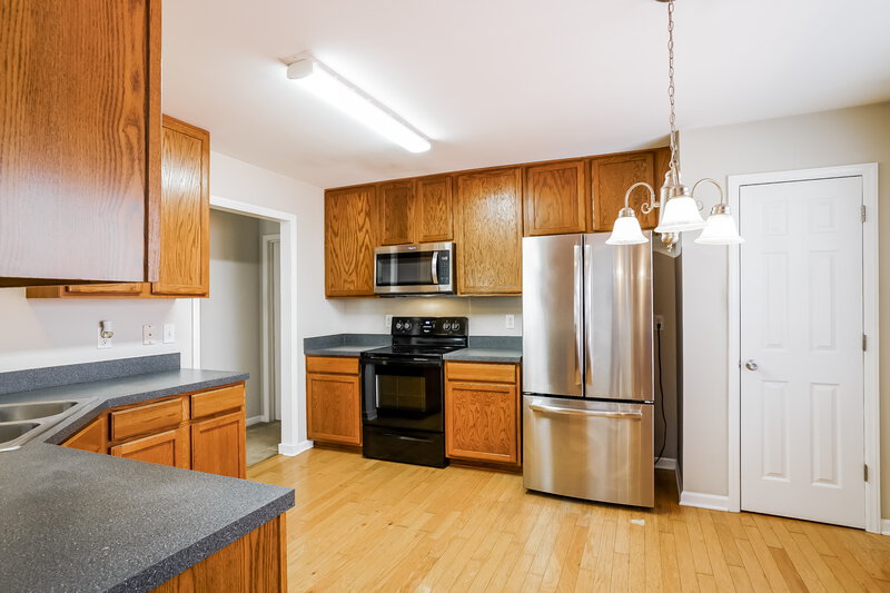 1,835/Mo, 840 Red Oak Tree Dr Fuquay Varina, NC 27526 Kitchen View