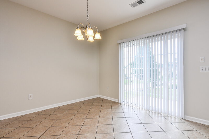 0/Mo, 617 Twain Town Dr Knightdale, NC 27545 Dining Room View