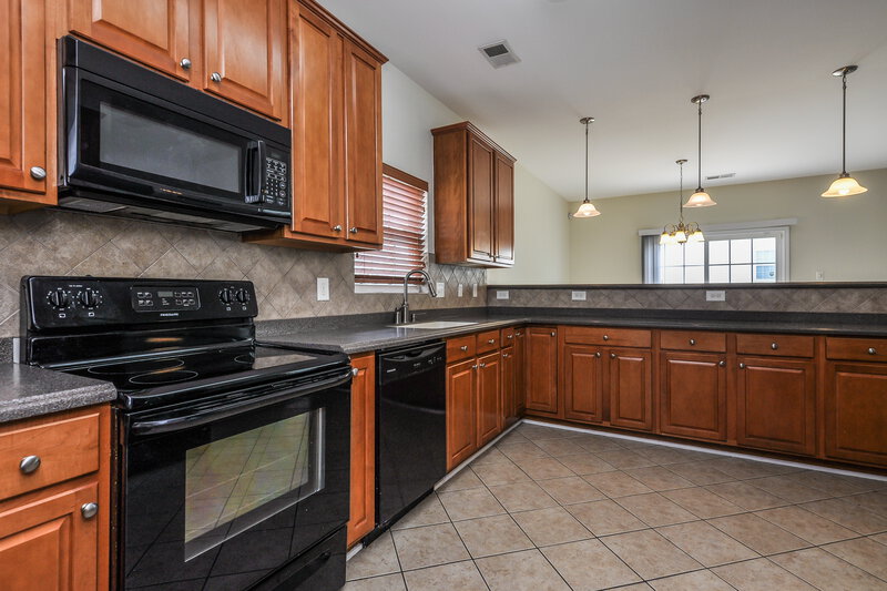 0/Mo, 617 Twain Town Dr Knightdale, NC 27545 Kitchen View 2
