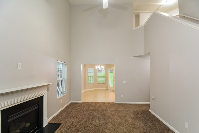 2,110/Mo, 923 Red Oak Tree Dr Fuquay Varina, NC 27526 Living Room View