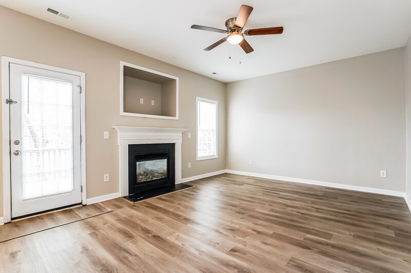 2,035/Mo, 131 Annotto Bay Ln Garner, NC 27529 Living Room View