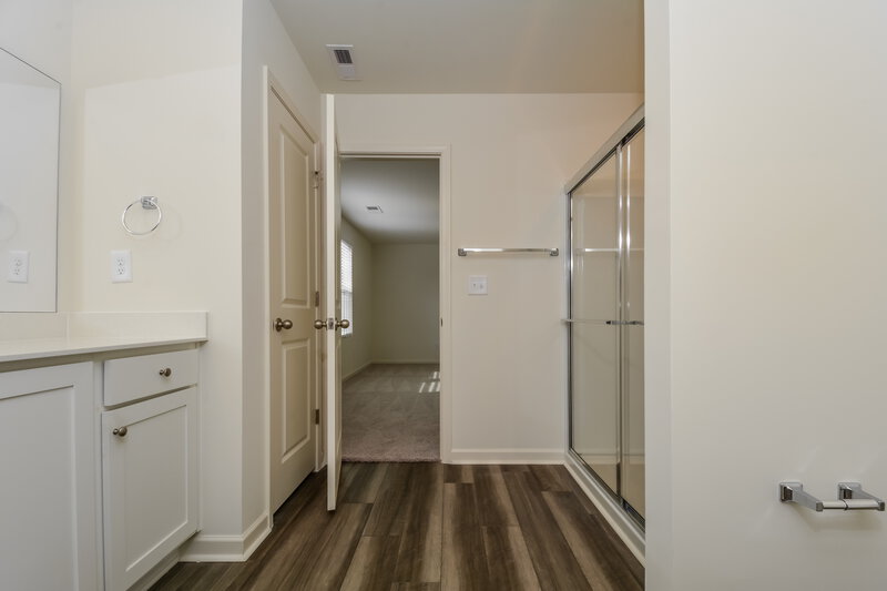 1,920/Mo, 248 Babbling Brk Dr Wilson's Mills, NC 27520 Main Bathroom View