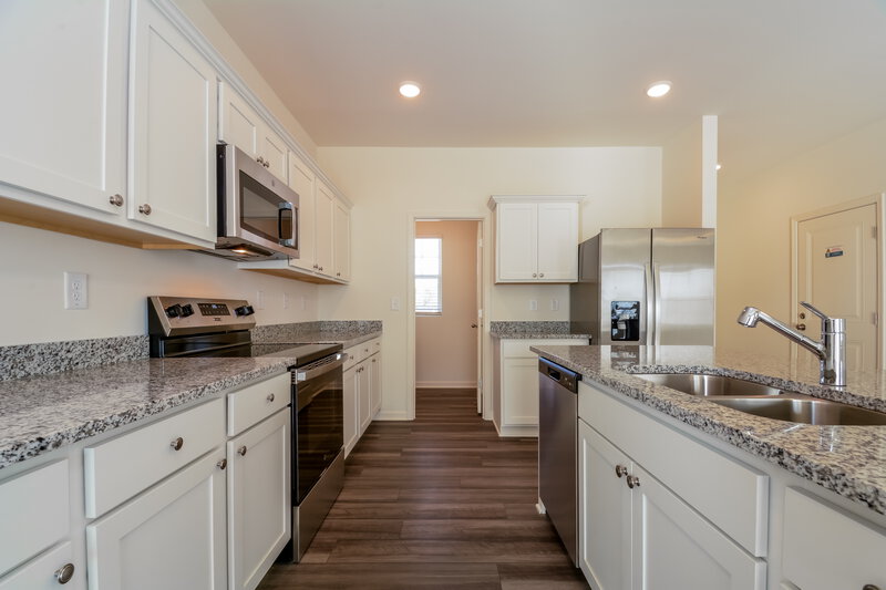 2,085/Mo, 260 Babbling Brk Dr Wilson's Mills, NC 27520 Kitchen View