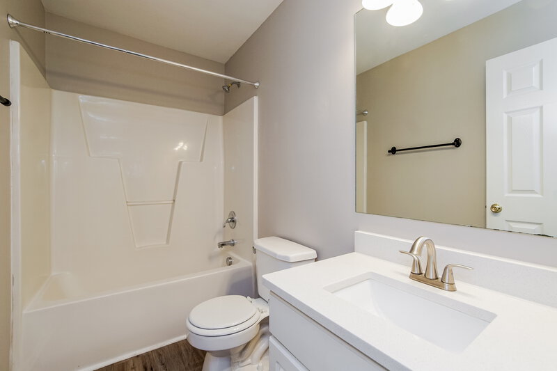 2,075/Mo, 306 Jewel Haven Way Knightdale, NC 27545 Bathroom View