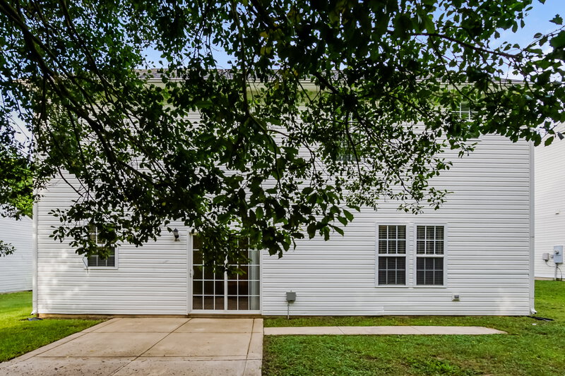 2,075/Mo, 306 Jewel Haven Way Knightdale, NC 27545 Rear View 2