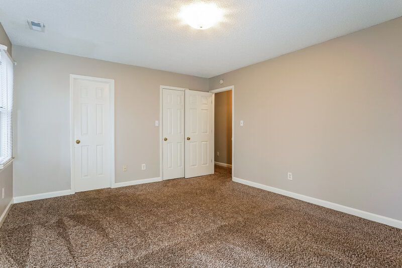 1,965/Mo, 4400 Birmingham Way Raleigh, NC 27604 Main Bedroom View