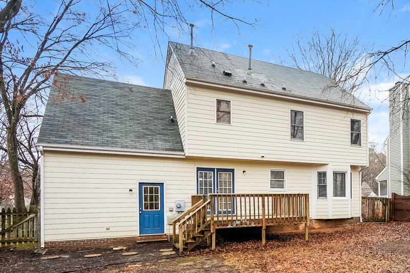 1,965/Mo, 4400 Birmingham Way Raleigh, NC 27604 Rear View