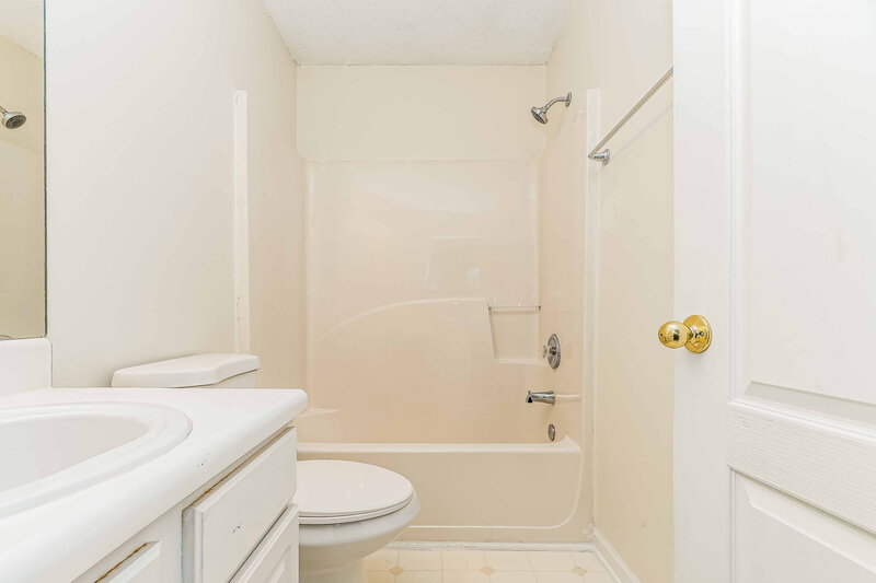 1,835/Mo, 225 Honeywell Way Fuquay Varina, NC 27526 Bathroom View