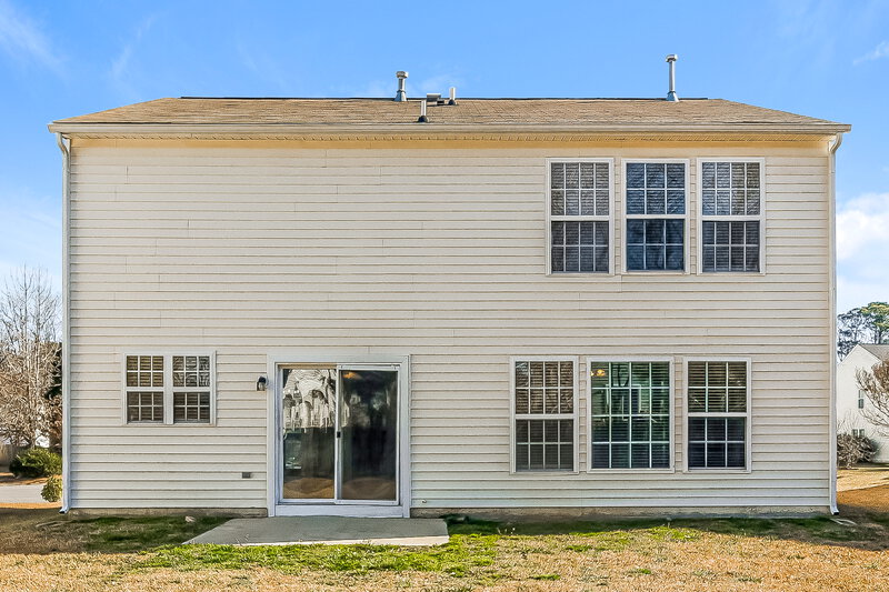 1,835/Mo, 225 Honeywell Way Fuquay Varina, NC 27526 Rear View