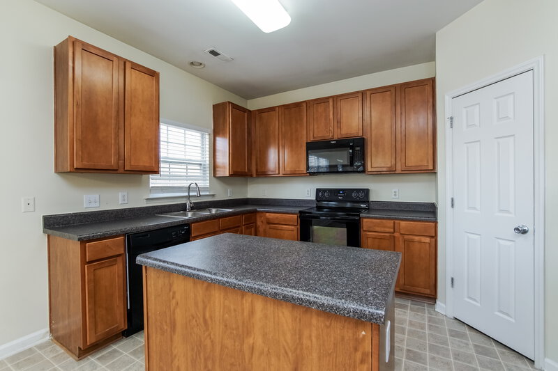 2,145/Mo, 308 Timber Meadow Lake Dr Fuquay Varina, NC 27526 Kitchen View
