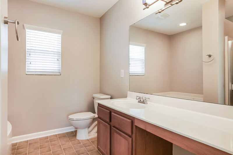 1,995/Mo, 7216 Monarda Ct Raleigh, NC 27616 Main Bathroom View