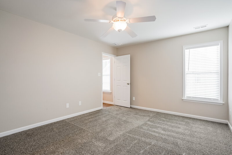 2,580/Mo, 2811 Erinridge Rd Raleigh, NC 27610 Main Bedroom View 2