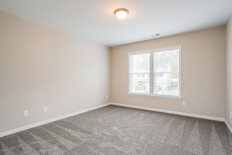 2,580/Mo, 2811 Erinridge Rd Raleigh, NC 27610 Bedroom View