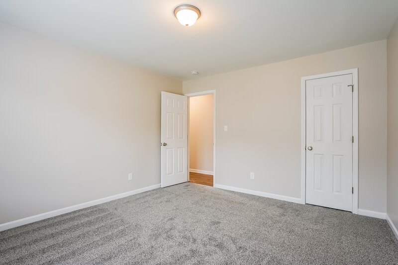 2,580/Mo, 2811 Erinridge Rd Raleigh, NC 27610 Bedroom View 2