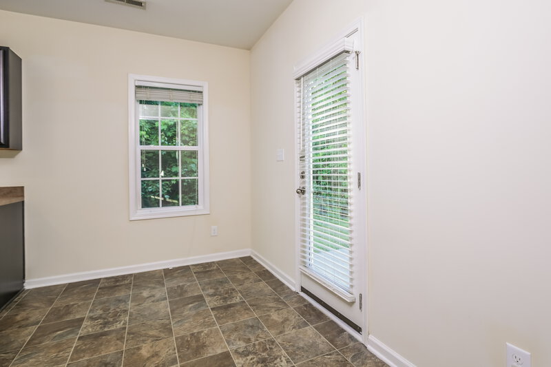 1,945/Mo, 1301 Braemar Highland Dr Zebulon, NC 27597 Breakfast Nook View