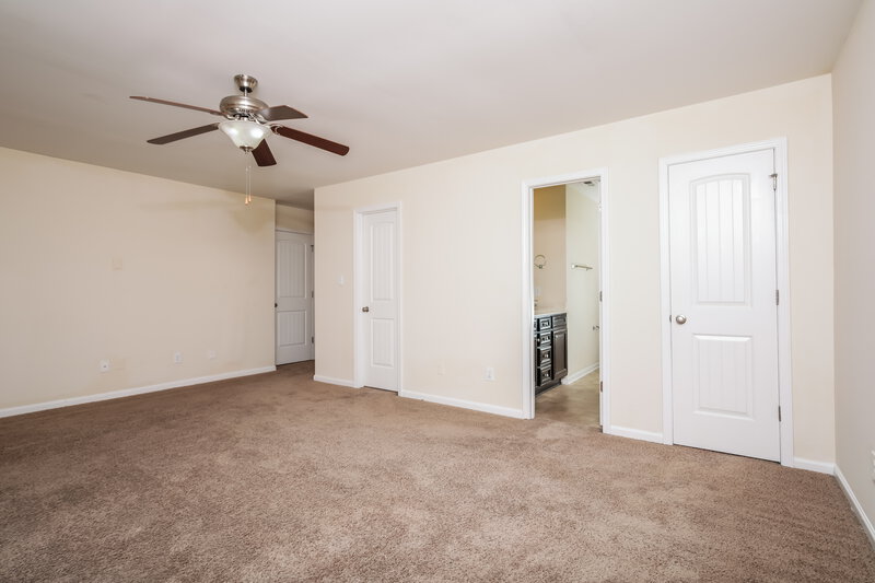 1,945/Mo, 1301 Braemar Highland Dr Zebulon, NC 27597 Main Bedroom View