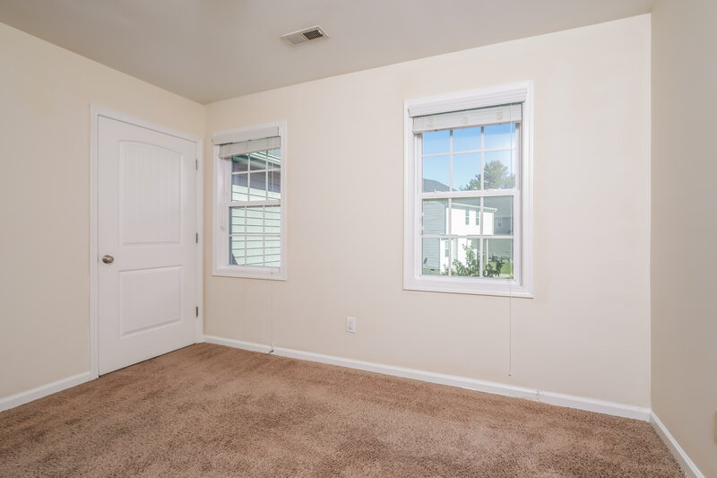 1,945/Mo, 1301 Braemar Highland Dr Zebulon, NC 27597 Bedroom View 2