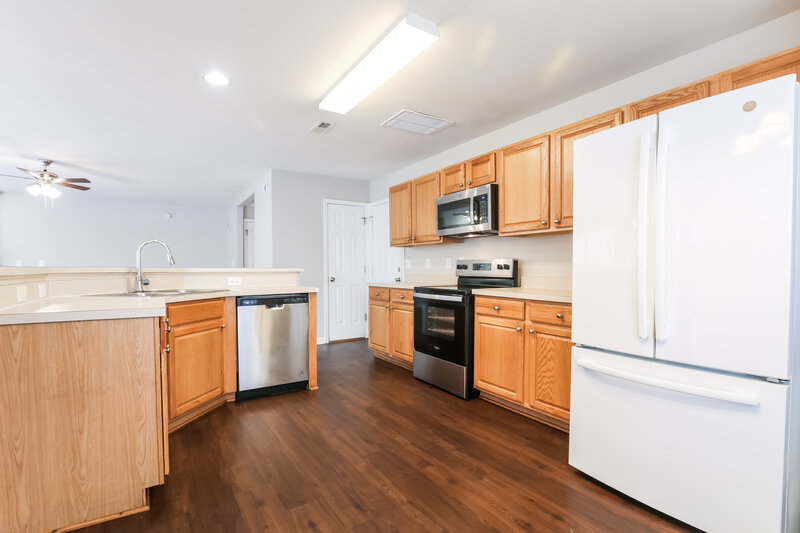 1,835/Mo, 2043 Swimming Hole Cir Raleigh, NC 27610 Kitchen View