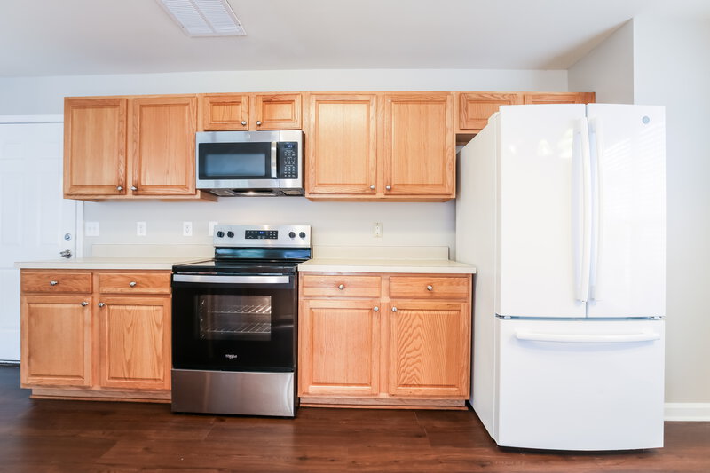 1,835/Mo, 2043 Swimming Hole Cir Raleigh, NC 27610 Kitchen View 2