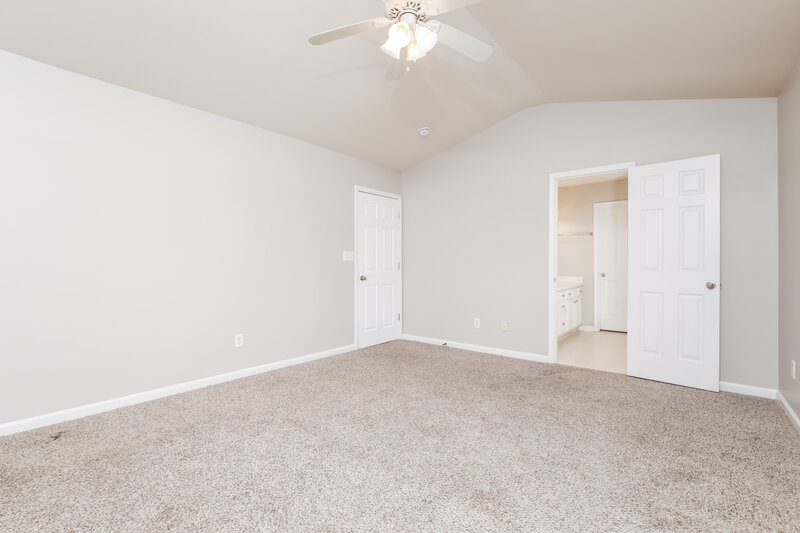 1,835/Mo, 2043 Swimming Hole Cir Raleigh, NC 27610 Main Bedroom View