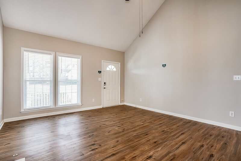 3,060/Mo, 4000 Mackinac Island Ln Raleigh, NC 27610 Living Room View 2