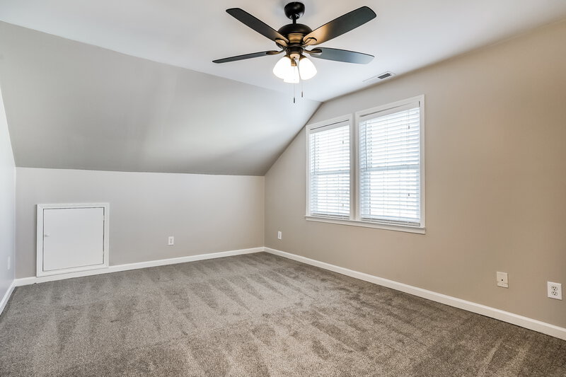 3,060/Mo, 4000 Mackinac Island Ln Raleigh, NC 27610 Family Room View