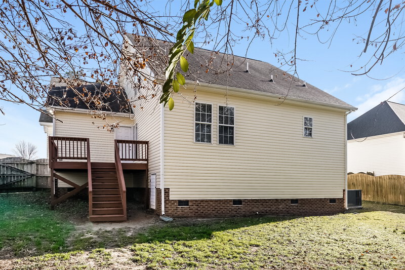 3,060/Mo, 4000 Mackinac Island Ln Raleigh, NC 27610 Rear View
