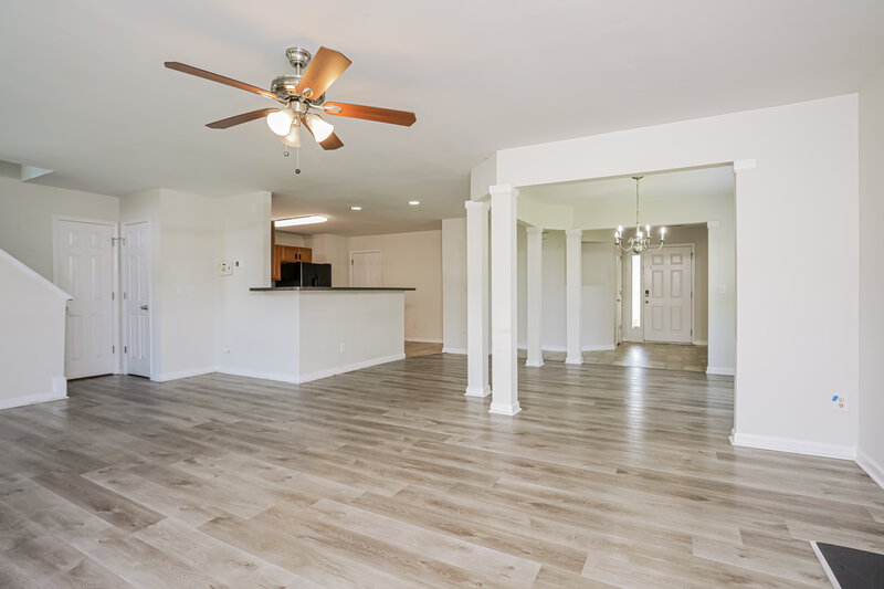 2,175/Mo, 3771 Burtons Barn St Raleigh, NC 27610 Living Room View 2