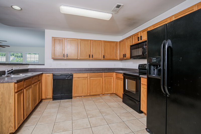 2,175/Mo, 3771 Burtons Barn St Raleigh, NC 27610 Kitchen View