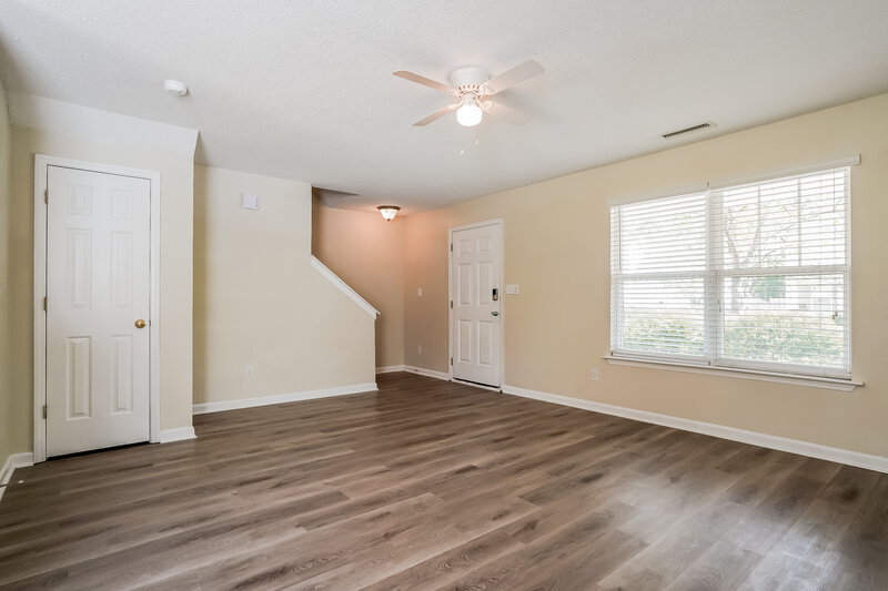 2,015/Mo, 3800 Hopper St Raleigh, NC 27616 Living Room View 2