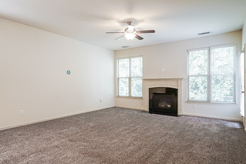 1,840/Mo, 54 Ashby Dr Clayton, NC 27527 Living Room View