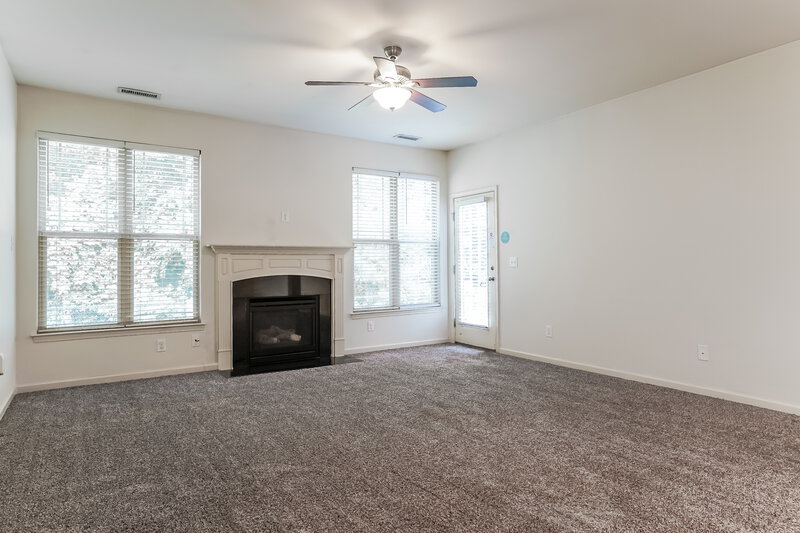 1,840/Mo, 54 Ashby Dr Clayton, NC 27527 Living Room View 2