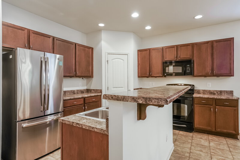 1,840/Mo, 54 Ashby Dr Clayton, NC 27527 Kitchen View 2