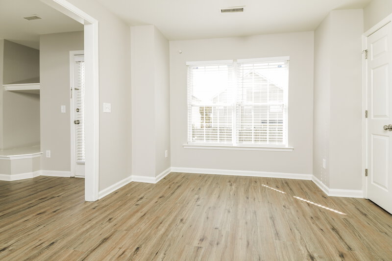 1,880/Mo, 1550 Pebble Ridge Dr Raleigh, NC 27610 Dining Room View