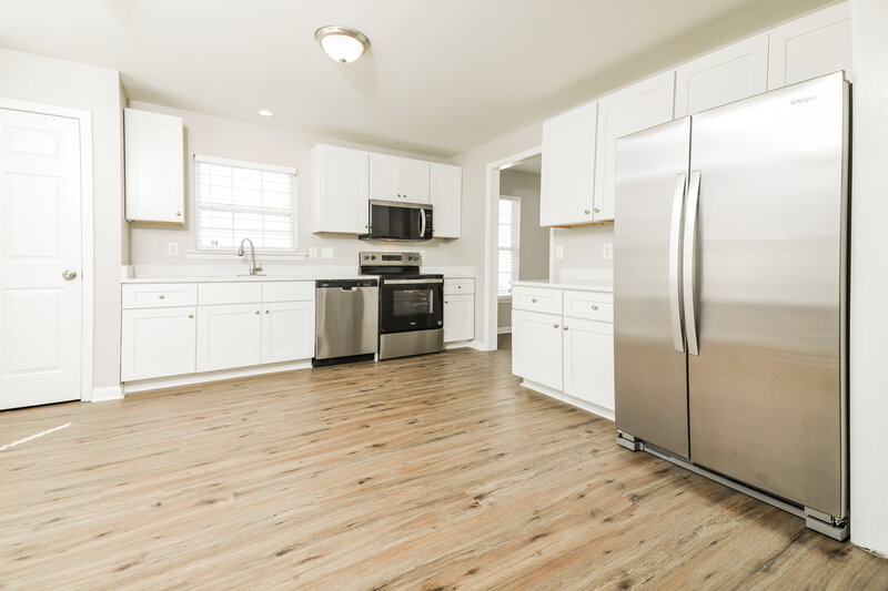 1,880/Mo, 1550 Pebble Ridge Dr Raleigh, NC 27610 Kitchen View