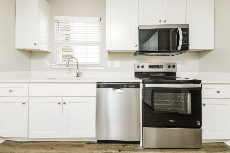 1,880/Mo, 1550 Pebble Ridge Dr Raleigh, NC 27610 Kitchen View 2