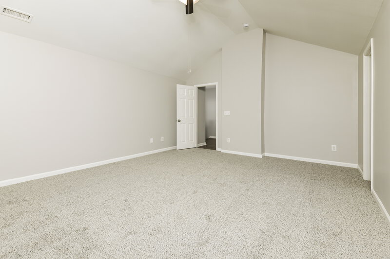 1,880/Mo, 1550 Pebble Ridge Dr Raleigh, NC 27610 Main Bedroom View 2