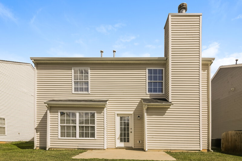 1,880/Mo, 1550 Pebble Ridge Dr Raleigh, NC 27610 Rear View