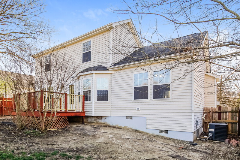 2,175/Mo, 4301 Mantua Way Raleigh, NC 27604 Rear View 2