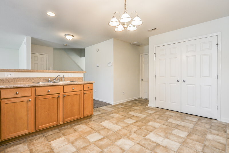 2,195/Mo, 745 Willow Bay Dr Fuquay Varina, NC 27526 Breakfast Area View