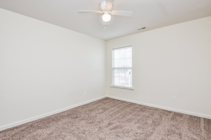 2,195/Mo, 745 Willow Bay Dr Fuquay Varina, NC 27526 Master Bedroom View