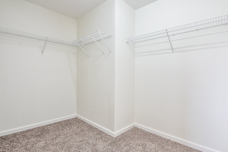 2,195/Mo, 745 Willow Bay Dr Fuquay Varina, NC 27526 Walk In Closet View