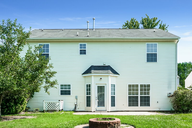 2,365/Mo, 813 Stackhurst Way Wake Forest, NC 27587 Rear View