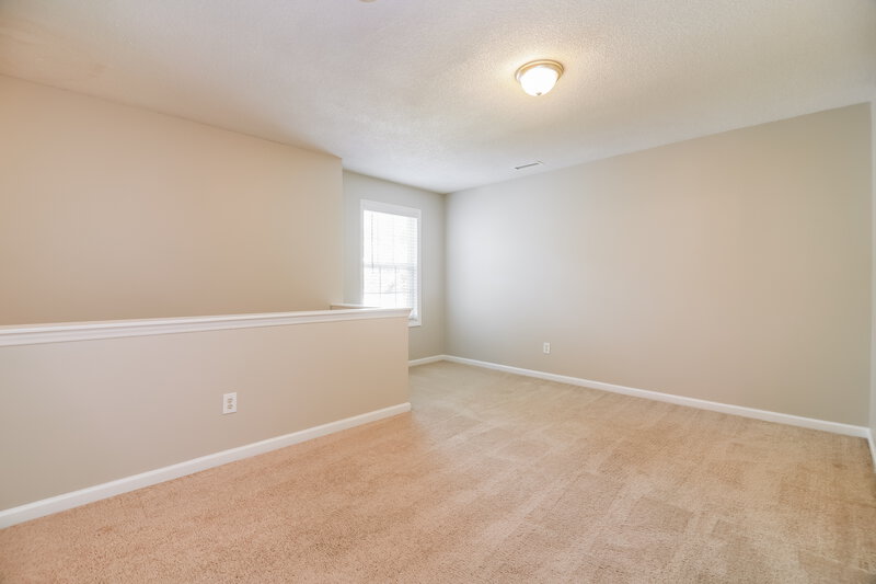 2,180/Mo, 4904 Tommans Trl Raleigh, NC 27616 Family Room View