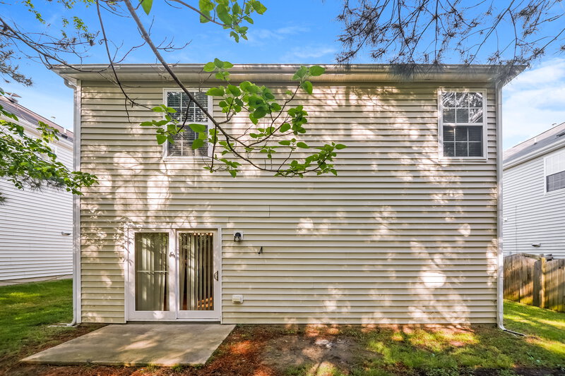 2,180/Mo, 4904 Tommans Trl Raleigh, NC 27616 Rear View